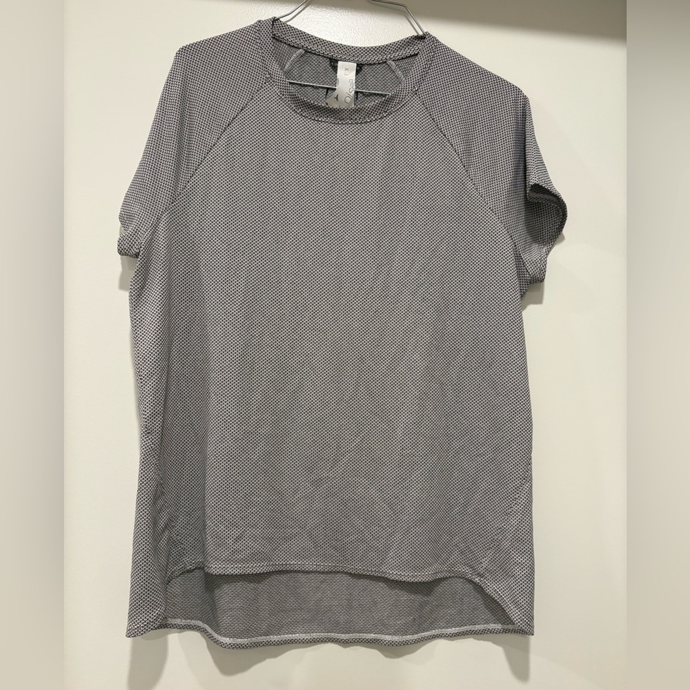 * Oiselle Black and White Patterned Top size 12 (XL)